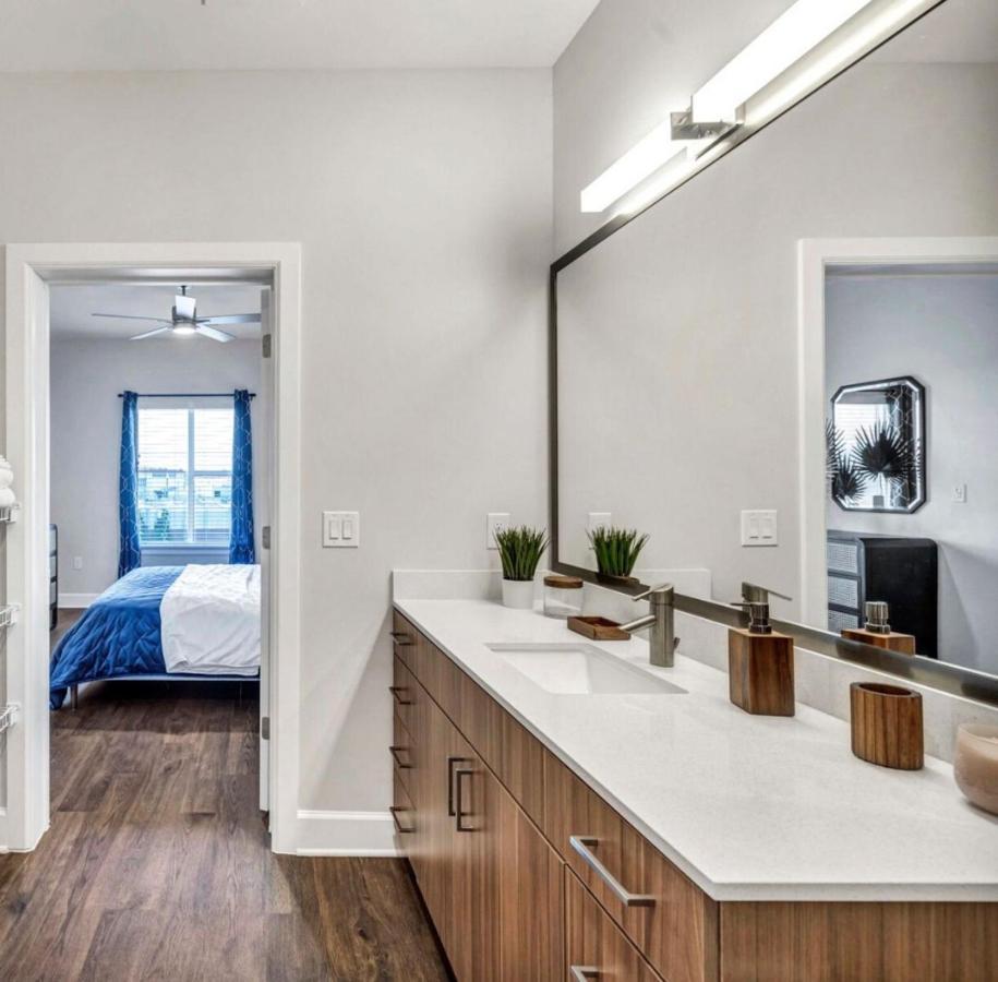 Spacious Castle W Gym Pool Free Parking I Walk To Dowtown N Broadway Nashville Extérieur photo
